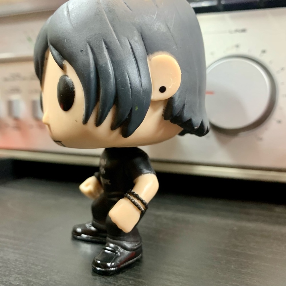 Hot Topic Guy Funko Pop - Picture 3 of 8